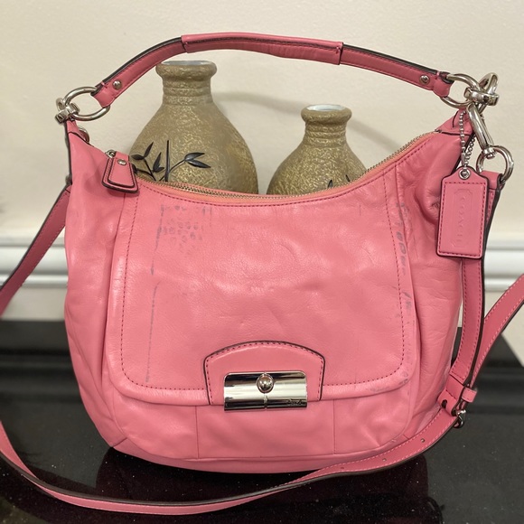 Coach Genuine soft Leather pink bag - Picture 2 of 14